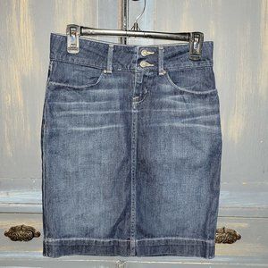 BANANA REPUBLIC Denim Skirt Size 0